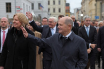 Olaf Scholz vermisst Egon Krenz am Tag der Deutschen Einheit