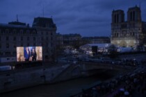 Notre-Dame de Paris, Donald Trump und das Land der Pygmäen