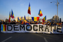 Proteste in Bukarest: Zehntausende gegen Annullierung der Präsidentschaftswahlen