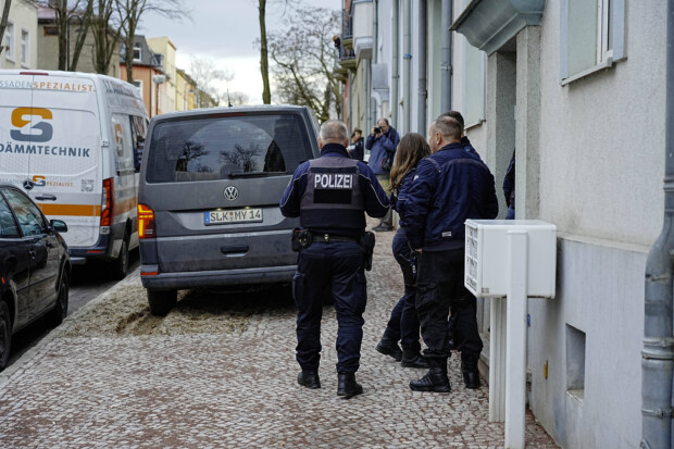 Nach Verhaftung des Magdeburger Mörders: Ermittlungen gegen die Polizisten